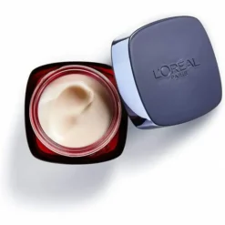 L'Oreal Crème De Jour Revitalift Laser X3 Soin... -Magazinul Boutique creme de jour revitalift laser x3 soin profond anti age a lacide hyaluronique de loreal paris 3